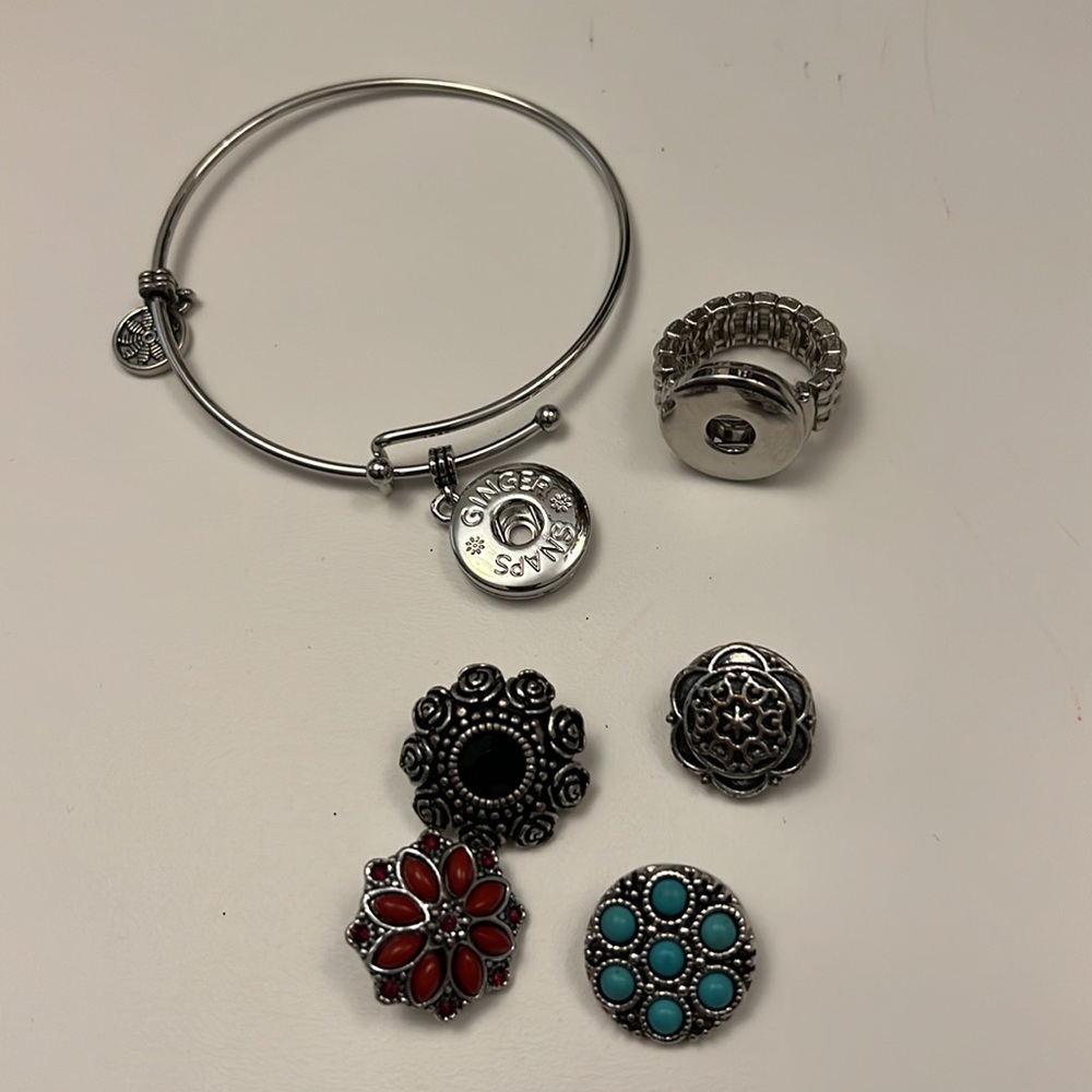 Bracelet And Ring With Interchangeable Pendants - image 2